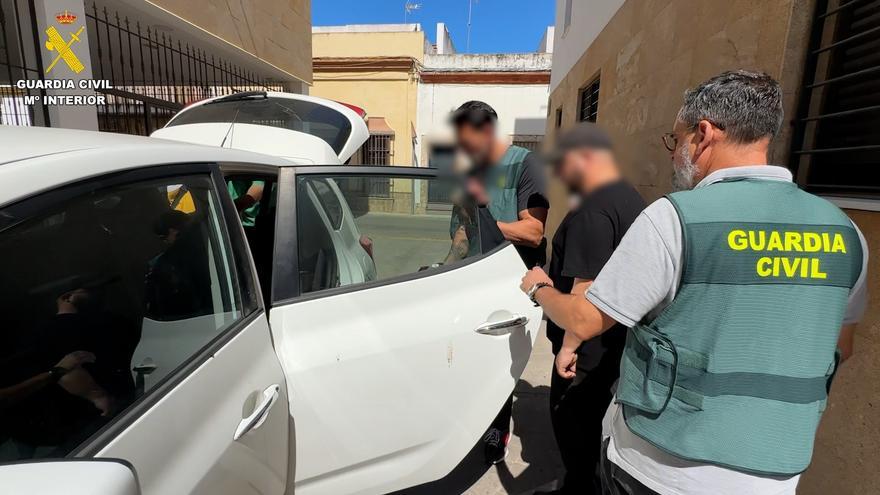 Detenido en Cádiz un hombre con más de 500 vídeos de abusos sexuales a menores y bebés