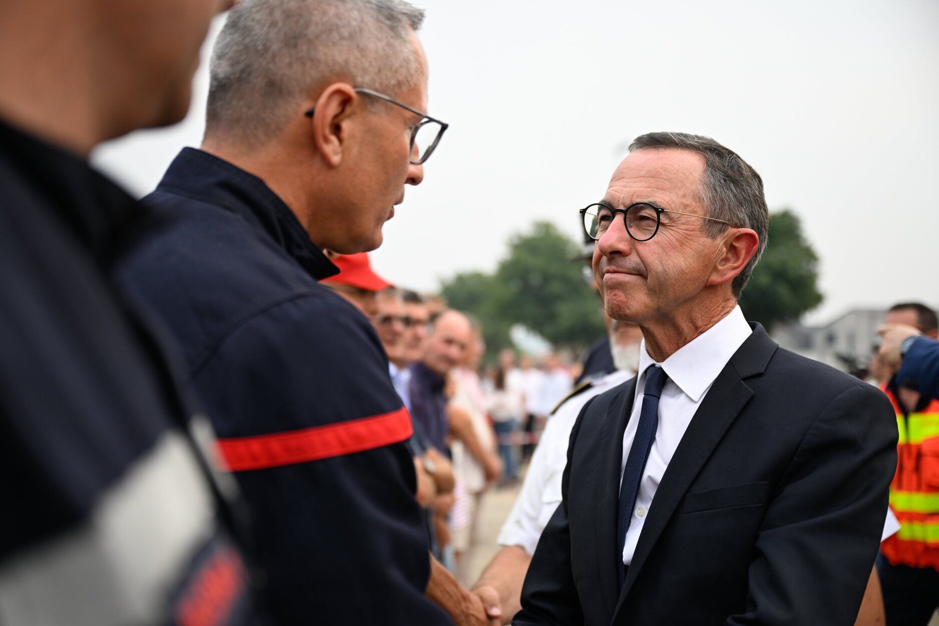 Francia lucha contra uno de los peores incendios en medio siglo