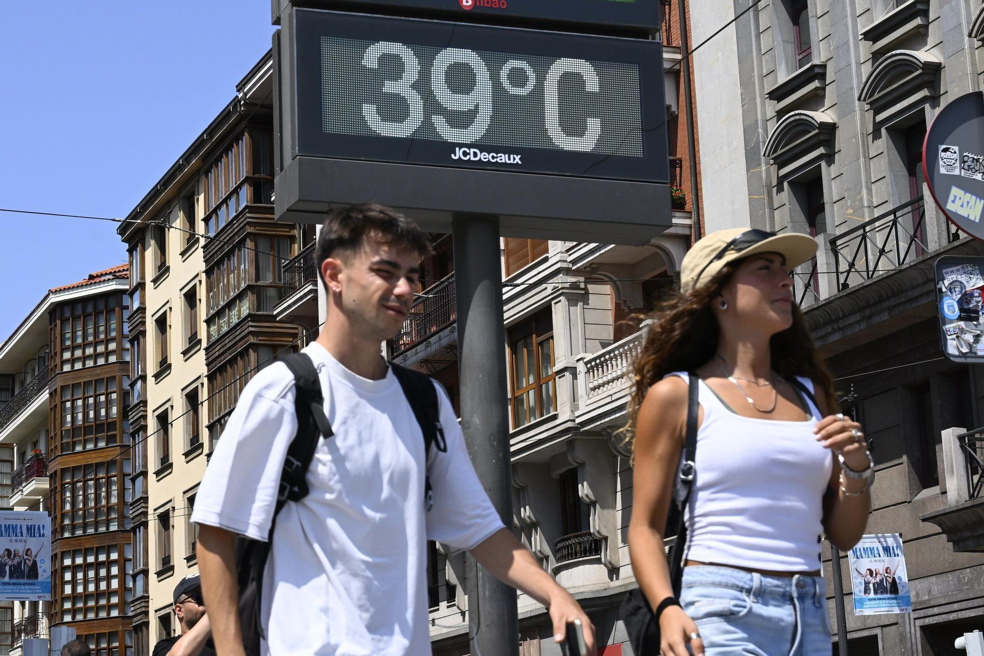 En imágenes: Bizkaia, en alerta por calor extremo: hasta 38 grados en el interior