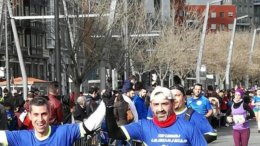 Más de dos mil atletas toman parte en la carrera Las Arenas-Bilbao