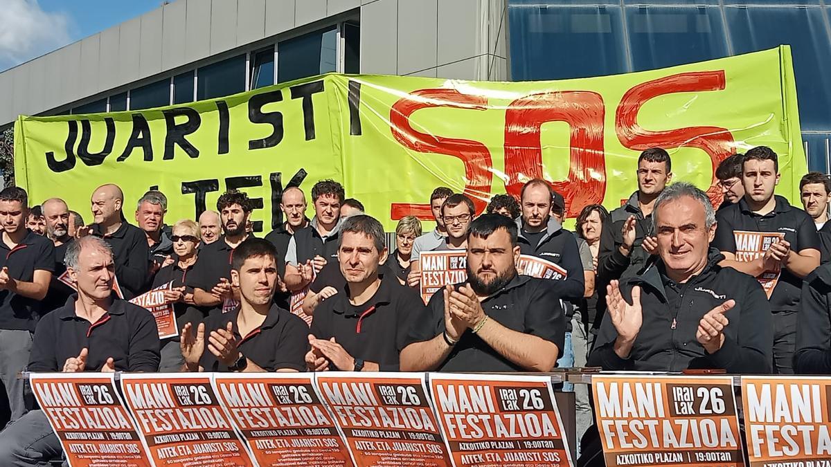 Trabajadores de Aitek y Juaristi.