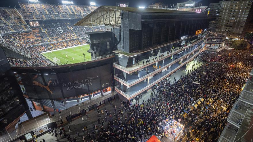 Mestalla clama contra Lim