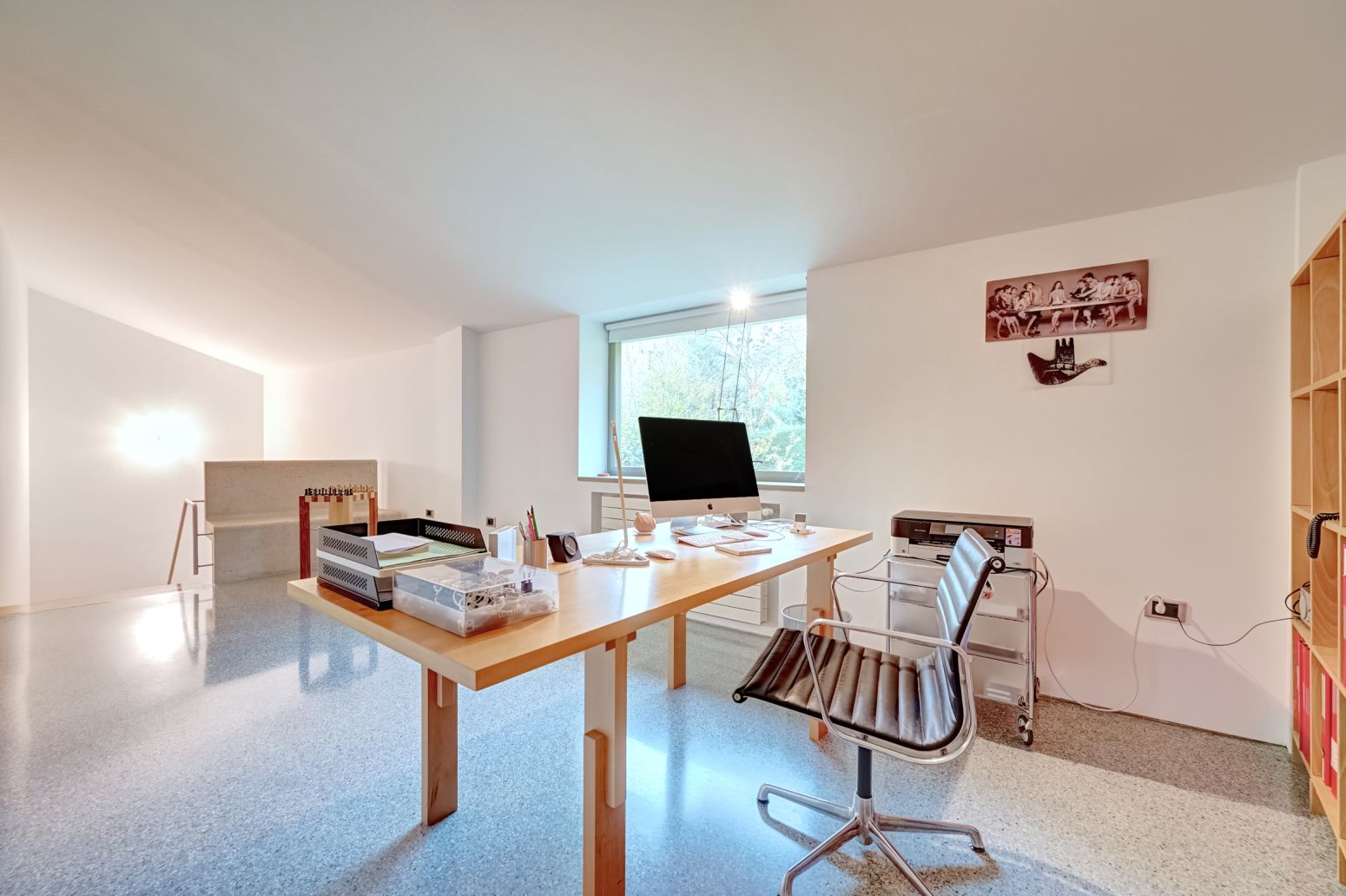 Una vivienda única en Alzuza sale al mercado: luz natural, paisaje del valle y un diseño pensado para el bienestar