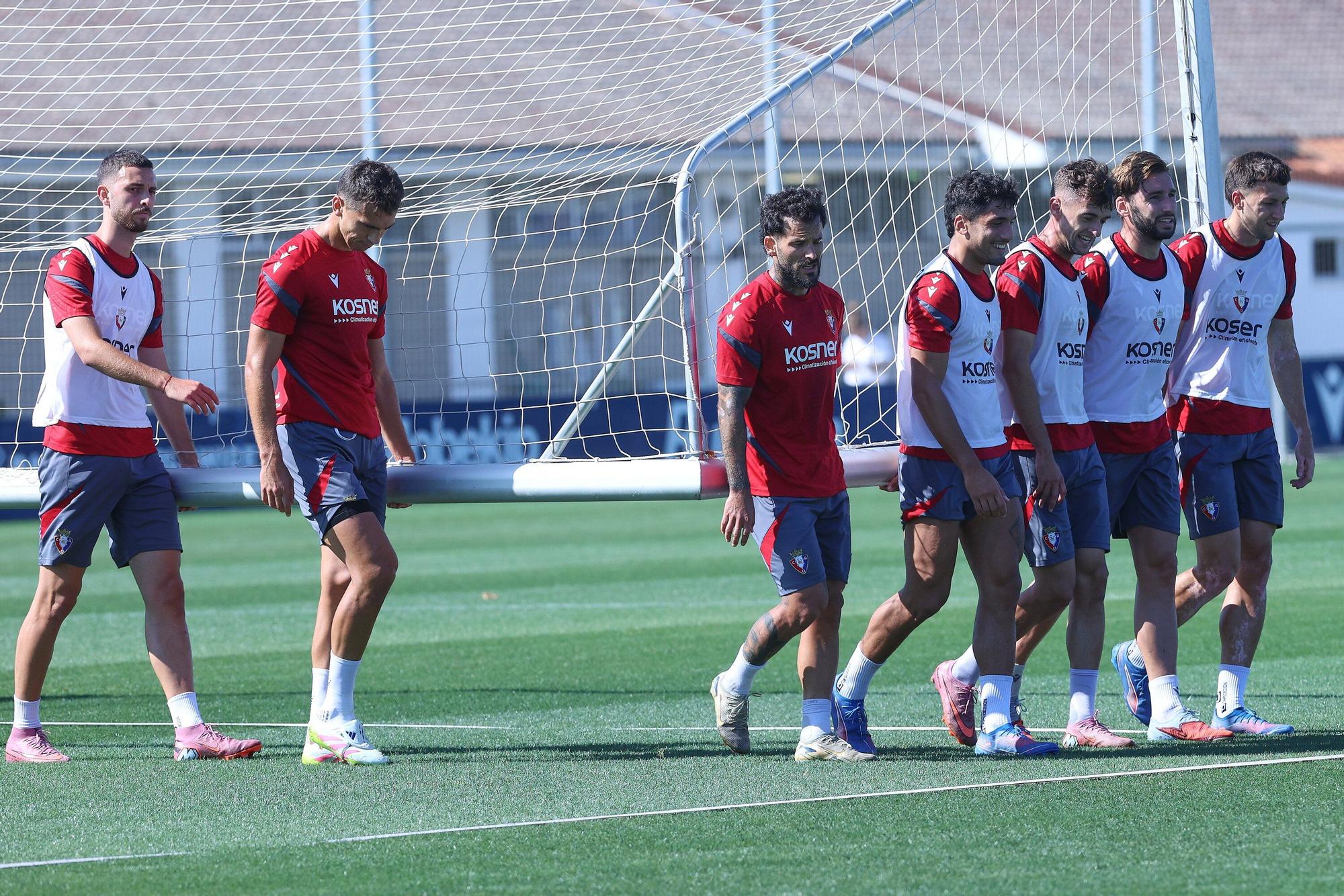 Fotos del entrenamiento de Osasuna (9 de septiembre de 2025)