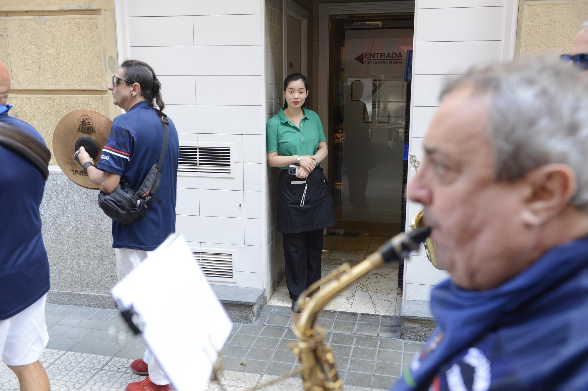 En imágenes: Fanfarria, potes y... mucha diversión en Aste Nagusia