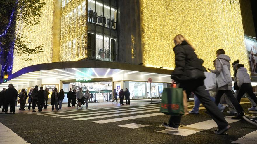 Desde 80 a 380 euros: cada vez más familias comen fuera en Navidad en Bilbao