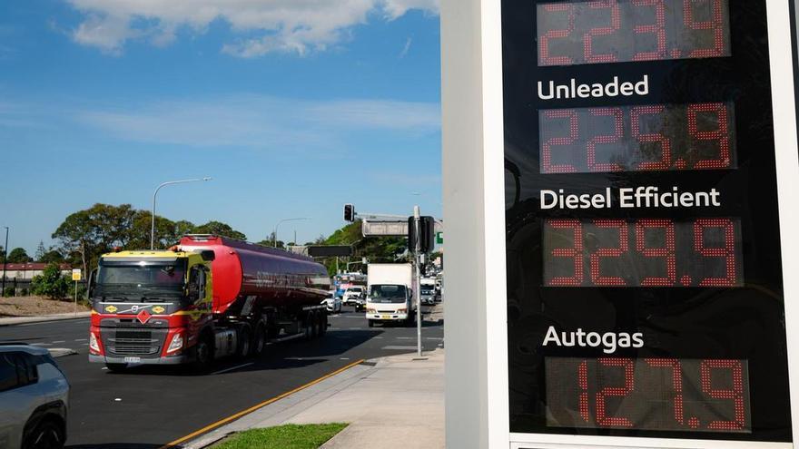 La AIE alerta de que las reservas de petróleo se reducen "a un ritmo récord"