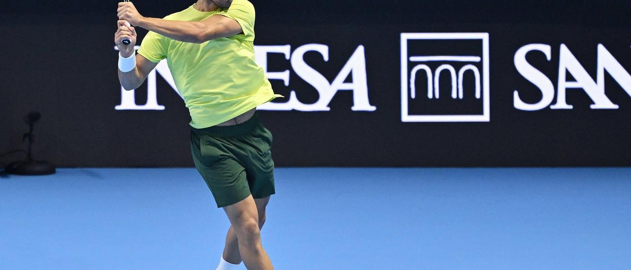 En imágenes: Alcaraz tumba a Fritz y se acerca a terminar el año como número uno