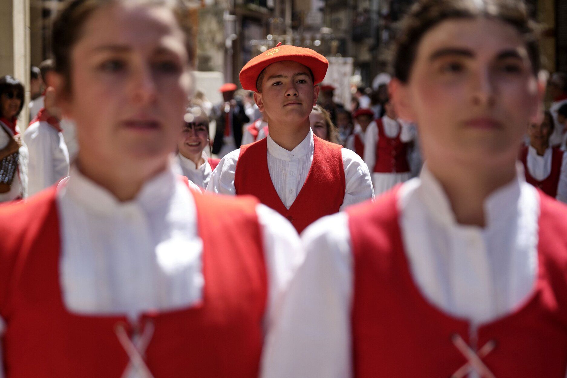 Fotos de la procesión y la pañuelada de este domingo en fiestas de Estella-Lizarra