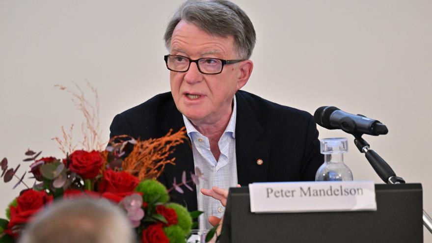 La policía británica registra dos domicilios del exministro Mandelson para esclarecer sus vínculos con Epstein