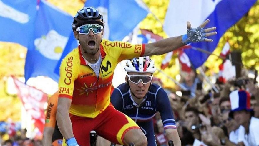 Valverde celebra la victoria en la Elite Road Race del Mundial.