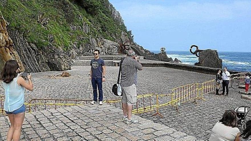 Una pantalla dinámica sostendrá la ladera del Peine del Viento