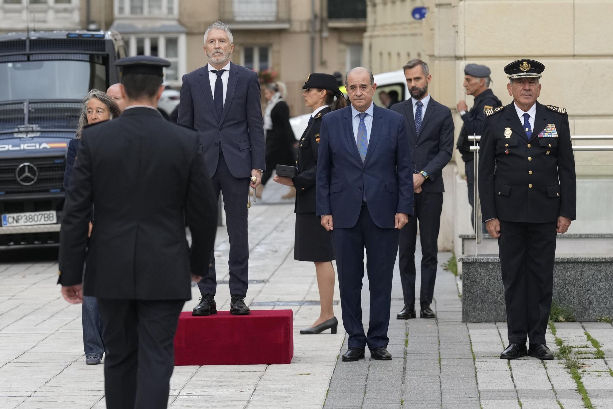 En imágenes: Grande-Marlaska inaugura en Vitoria la Comisaría Provincial de Álava