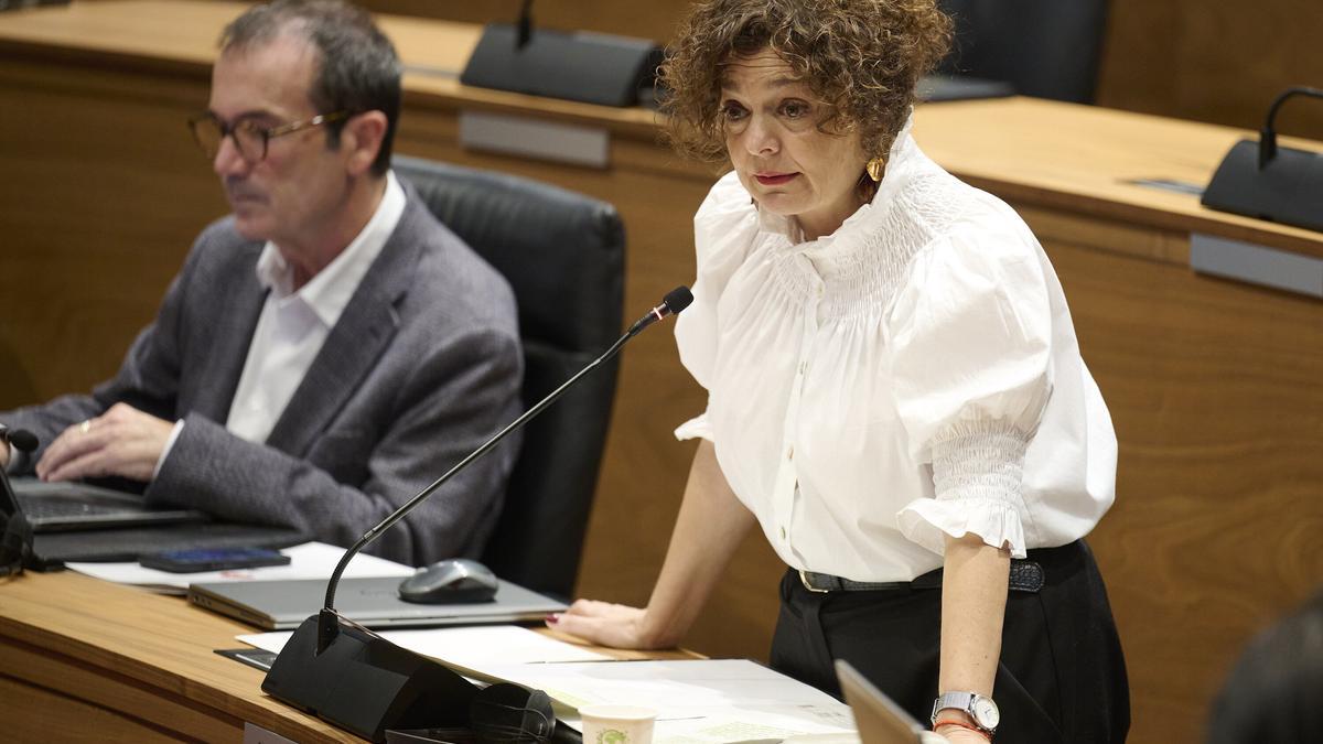 Blanca Regúlez, durante su intervención en el Parlamento de Navarra.