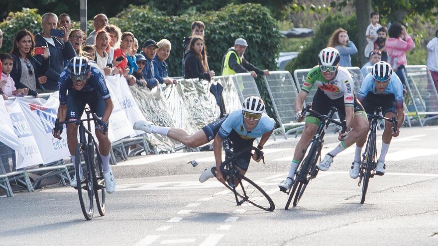 Vuelta a Pamplona: Aparatoso final en Ororbia