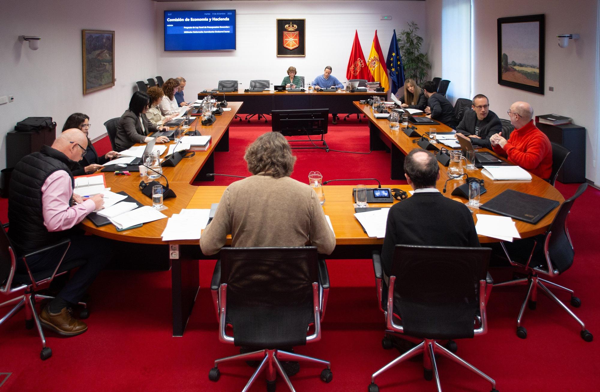 Fotos de la comisión de Economía y Hacienda