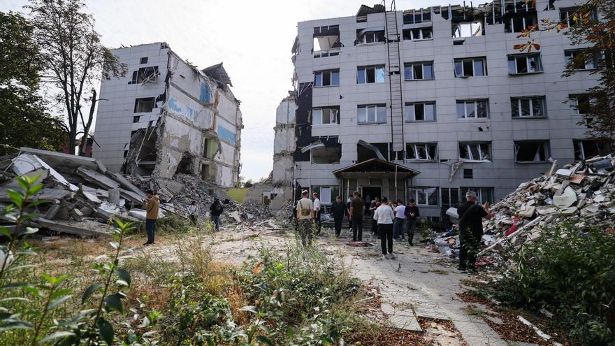 Ucrania golpea San Petersburgo con uno de los mayores ataques con drones de la guerra