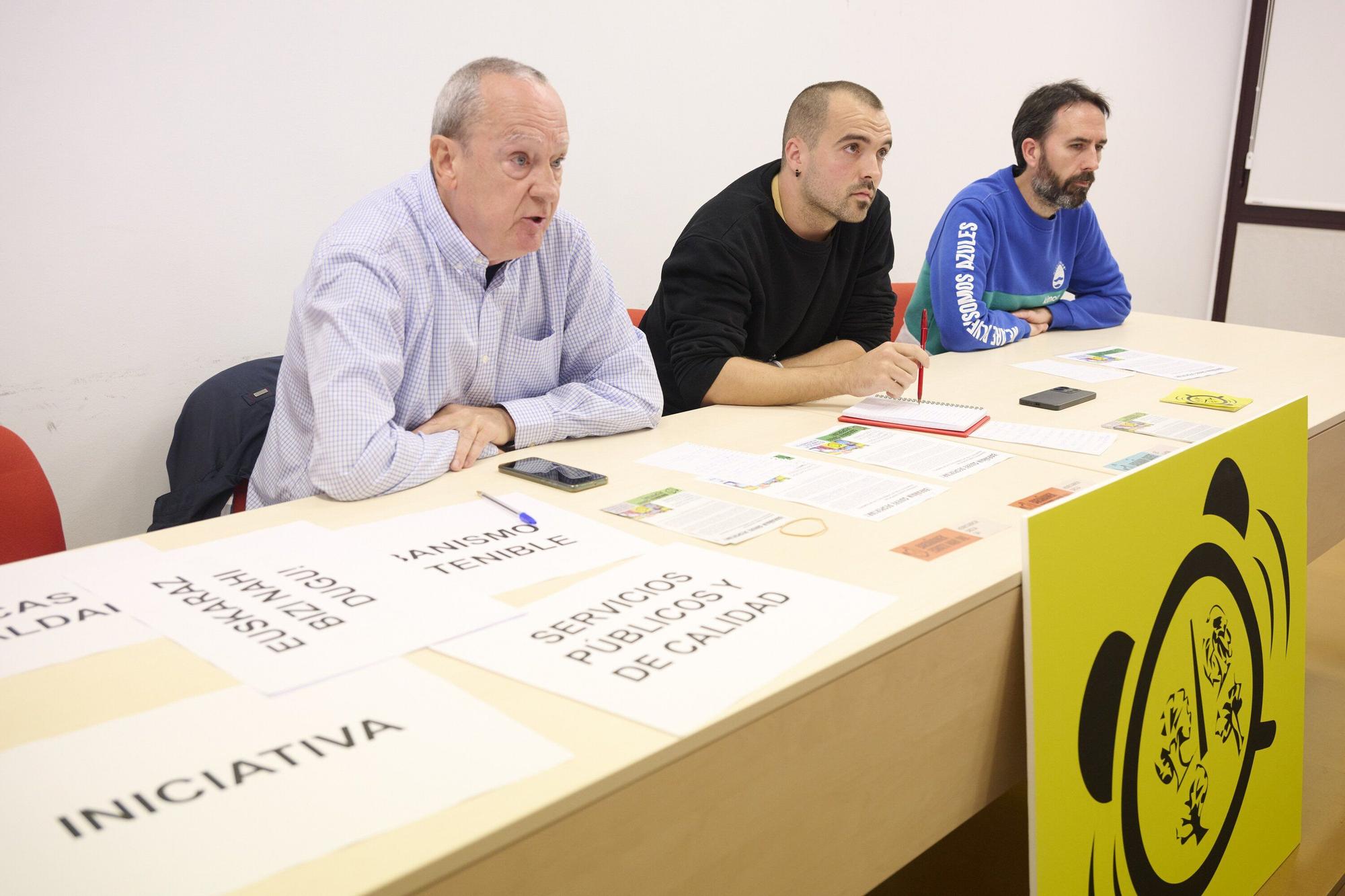 Fotos de la iniciativa vecinal 'Barañáin Despierta-Barañain Esnatu'