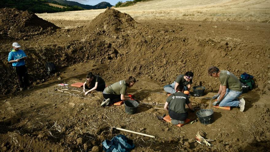 Identifican los cuerpos de Ramón Bengaray Zabalza, presidente del Frente Popular y directivo de Osasuna, y de Dionisio Gutiérrez Ijalba, asesinados en 1936